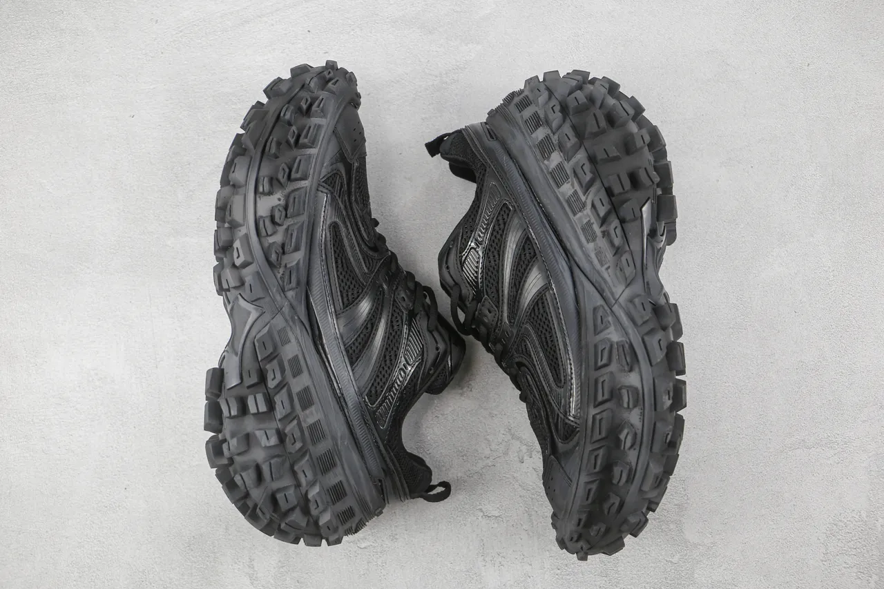 New Balance 9060 حذاء رياضي أسود كبير الحجم 2