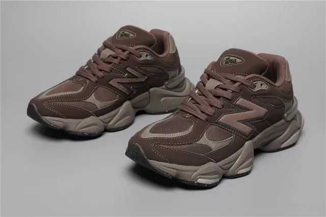 New Balance 9060 Marron Beige Chaussures lifestyle 5