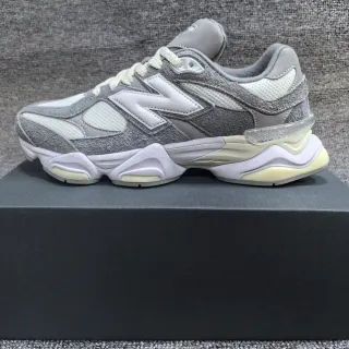 New Balance 9060 Gris Daim et Maille Sneakers Chunky