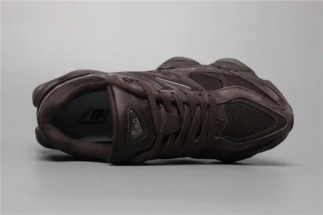 New Balance 9060 Monochromatique Marron Lifestyle Sneakers 7