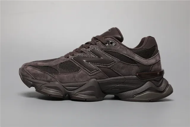 New Balance 9060 Monochromatique Marron Lifestyle Sneakers 9