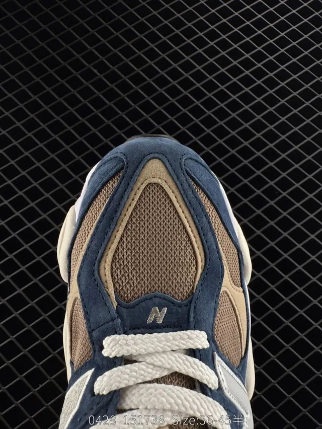 New Balance 9060 Navy and Beige tênis com sola grossa 2