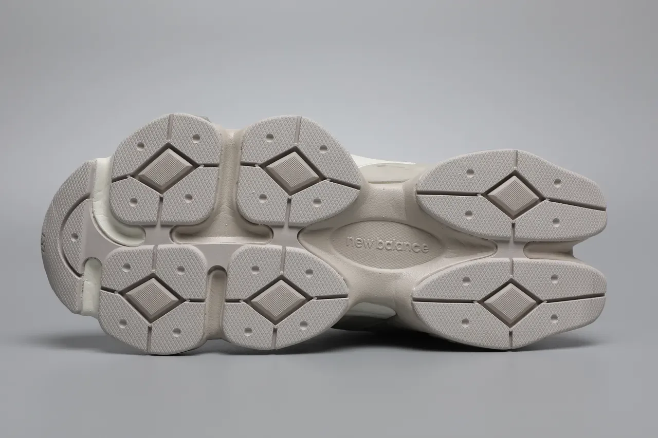 New Balance 9060 Off-White Chaussures Lifestyle 6