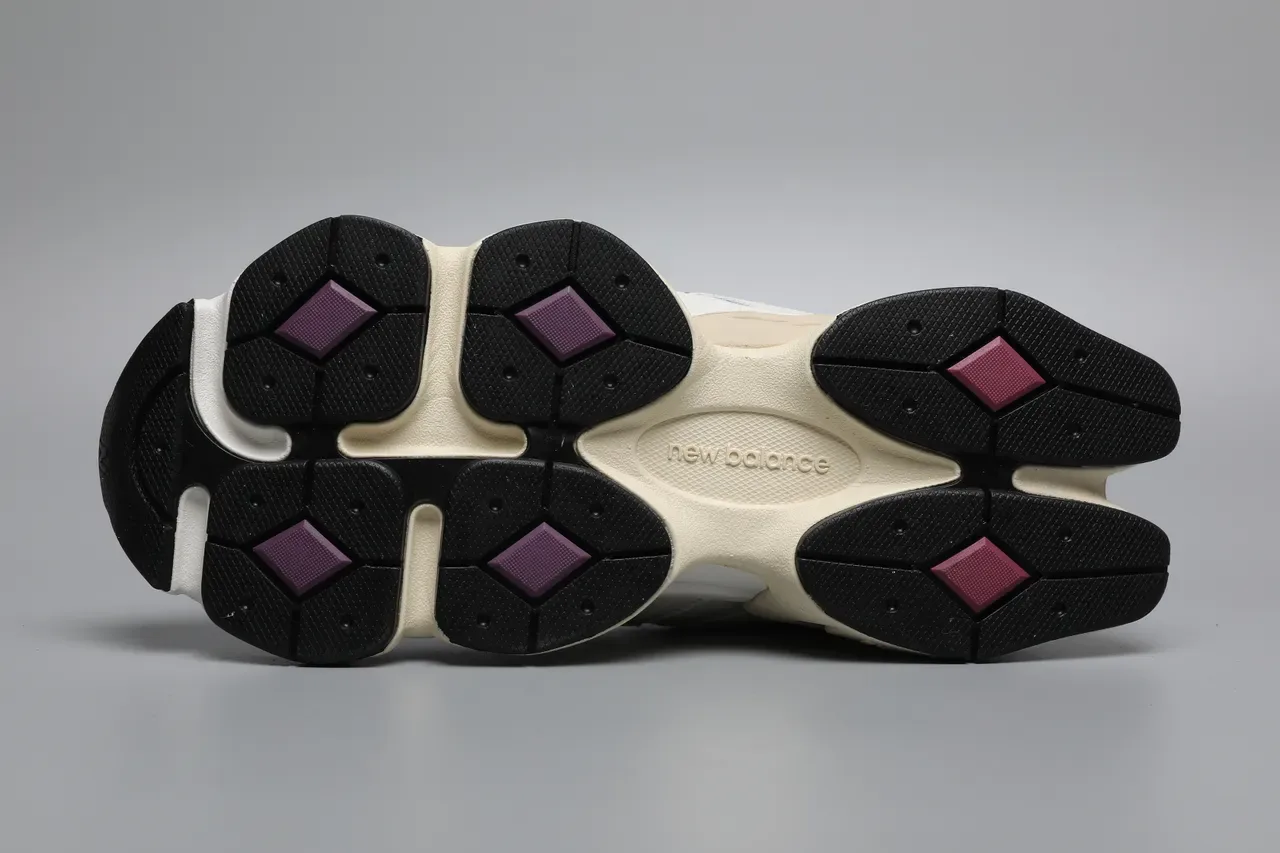 New Balance 9060 Blanc Violet Magenta Chaussures Lifestyle 6