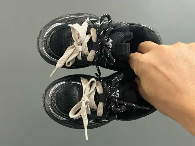 New Balance حذاء رياضي أسود رمادي كعب أسود رمادي طبقات علوية حذاء سميك 6