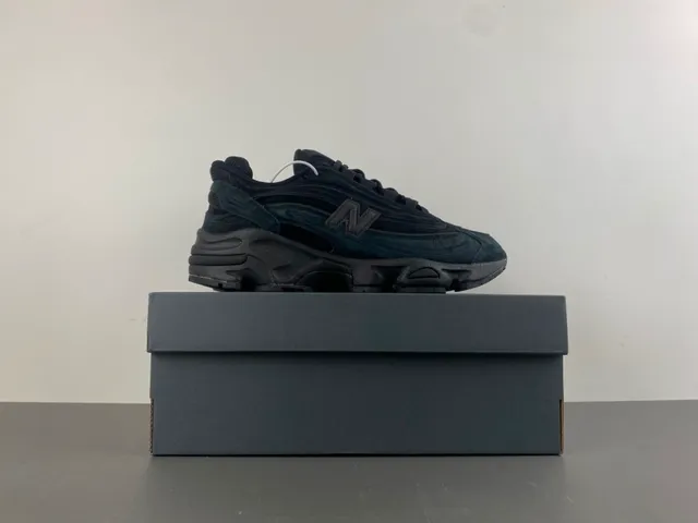 New Balance أسود حذاء مع قاعدة منحوتة جلد ناعم وشبكة الجزء العلوي حذاء رياضي سميك 15