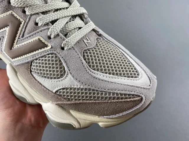 New Balance Chaussures Chunky Marron Beige Suede Mesh Mélangés Sola Médiane 2