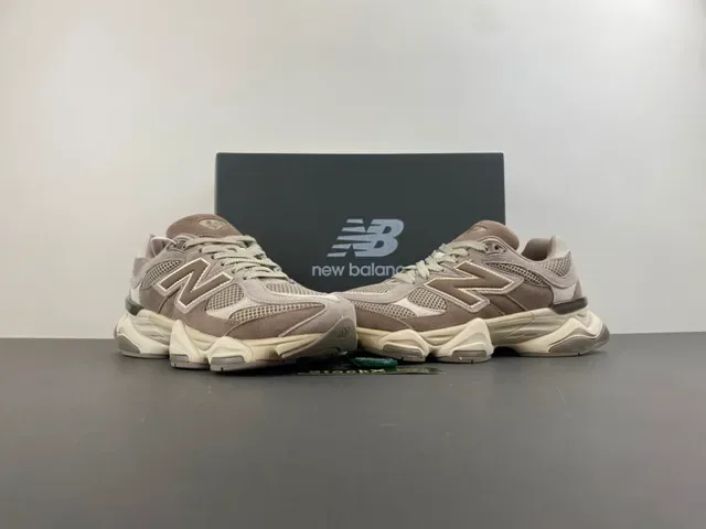 New Balance Chaussures Chunky Marron Beige Suede Mesh Mélangés Sola Médiane 13