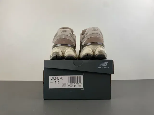 New Balance Chaussures Chunky Marron Beige Suede Mesh Mélangés Sola Médiane 17