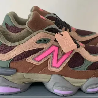 New Balance بني وردي سول متعدد المواد أعلى تشونكي سنيكرز