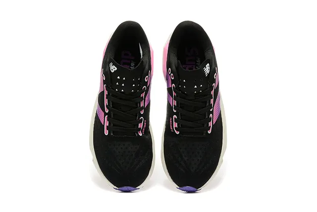 New Balance FuelCell Elite Preto Roxo Malla Engineered Superior Gradiente Logo N Tênis de Corrida 2