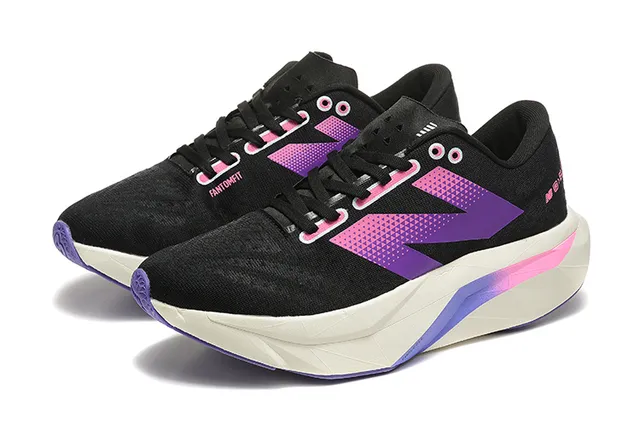 New Balance FuelCell Elite Preto Roxo Malla Engineered Superior Gradiente Logo N Tênis de Corrida 3