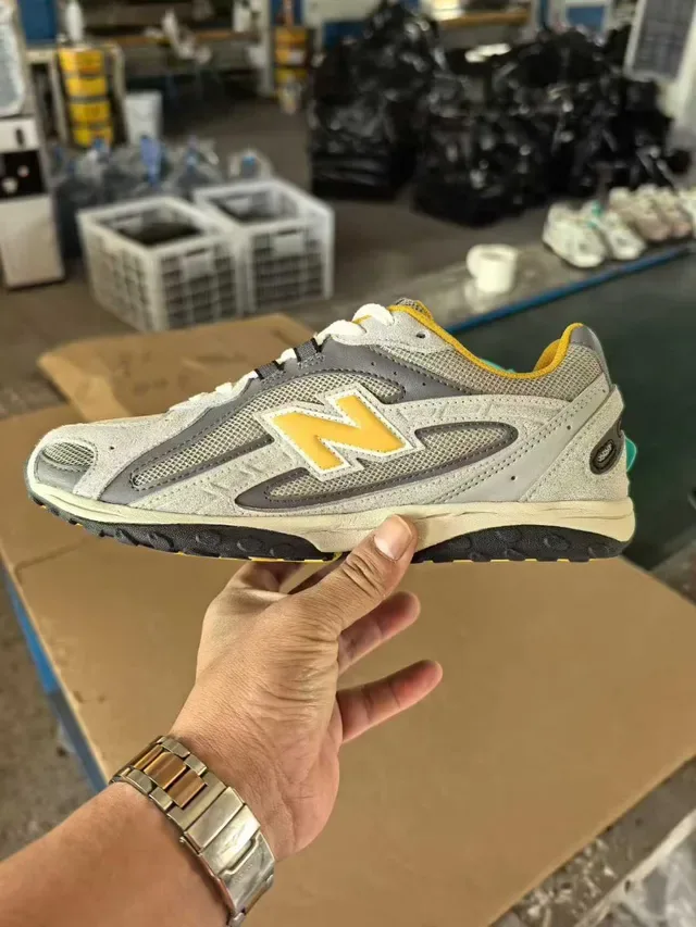 New Balance Gray Yellow Retro Running Silhouette Mesh And Synthetic Overlay Construction Lifestyle Sneakers 4