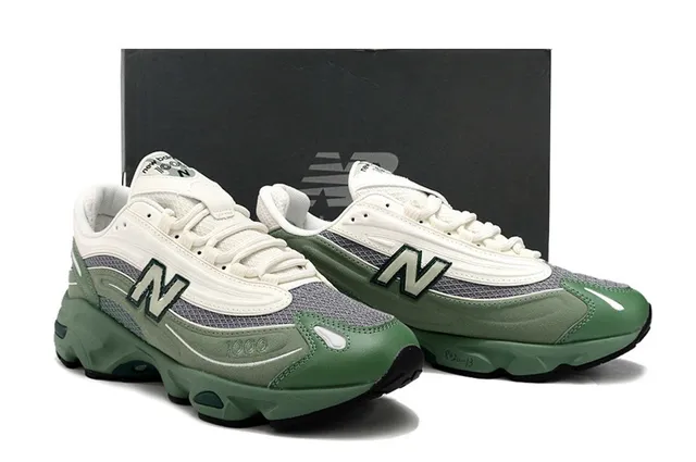 New Balance Vert Beige Mediasuela en couches de malla et superpositions synthétiques Baskets chunky 5