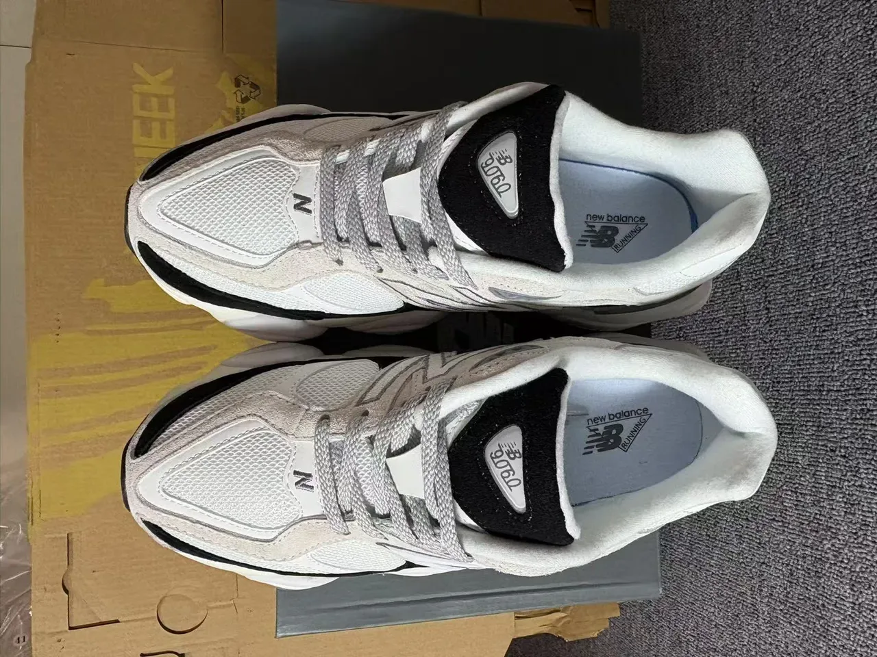 New Balance White Black Midsole Multi-Material Upper Chunky Sneakers 3
