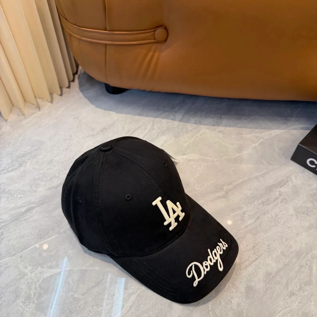 New Era Black White Structured Crown Embroidered Front Logo Baseball Cap 4