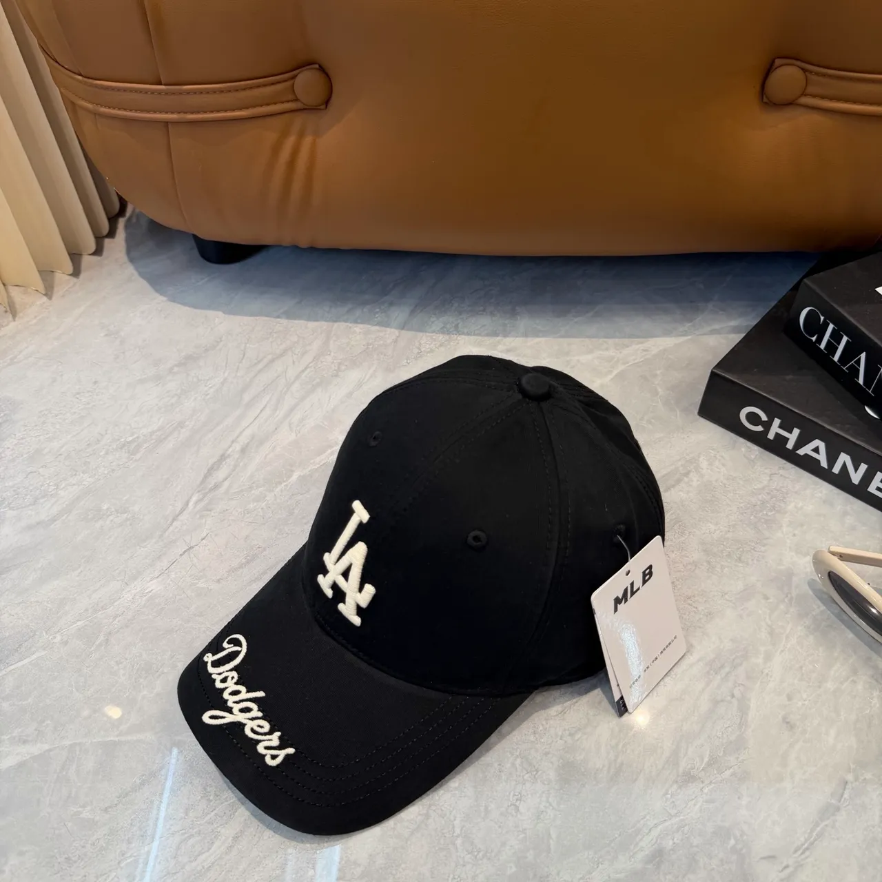 New Era Black White Structured Crown Embroidered Front Logo Baseball Cap 5
