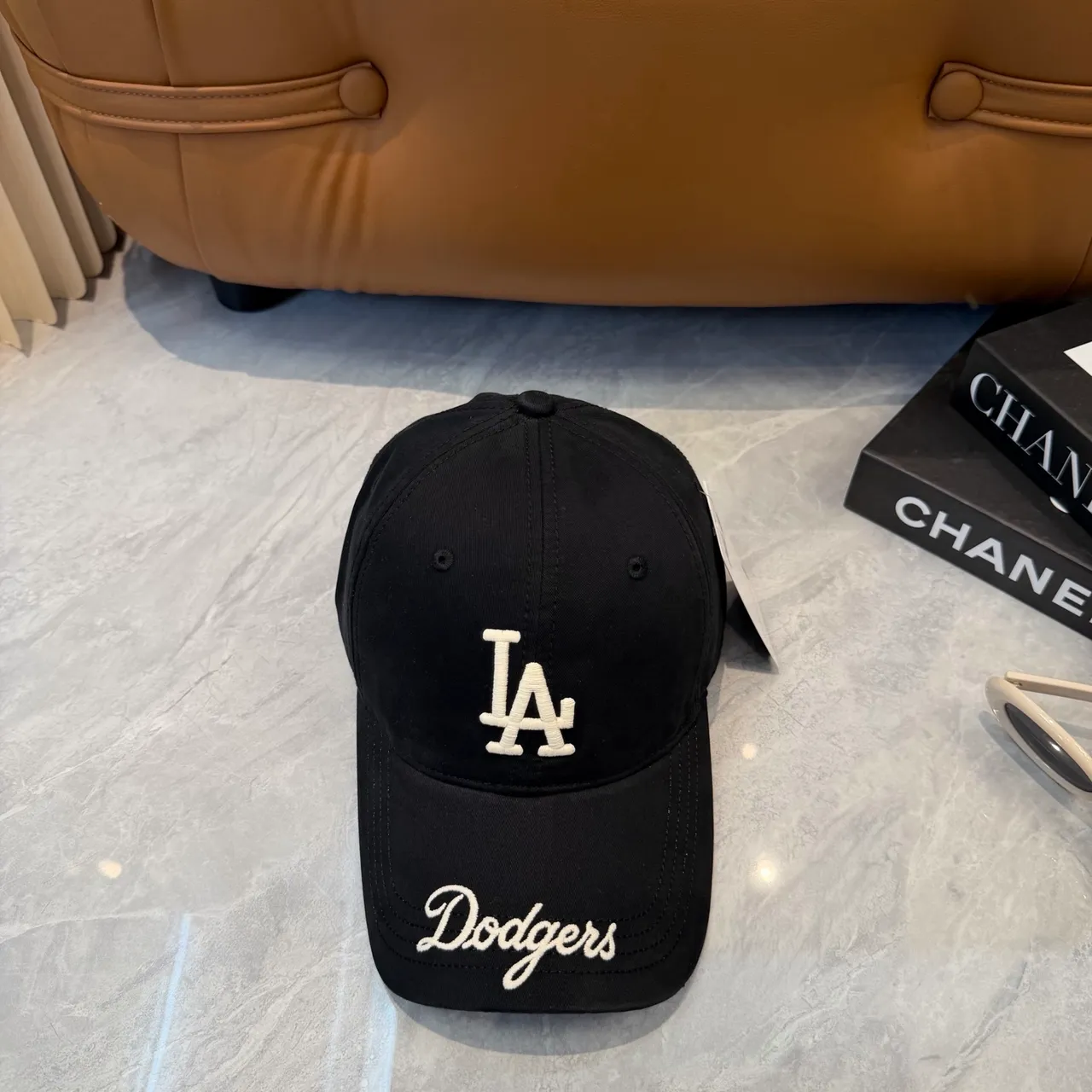 New Era Black White Structured Crown Embroidered Front Logo Baseball Cap 9