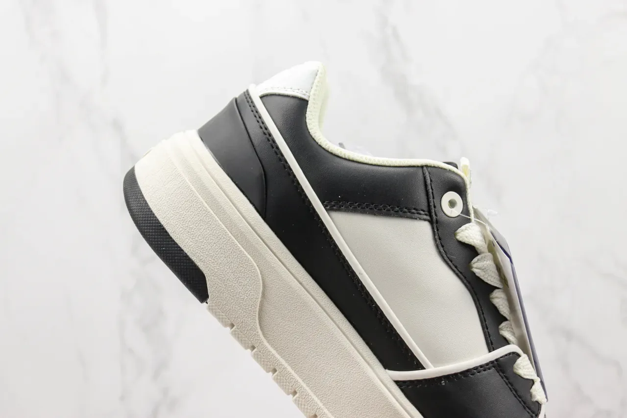 New Era MLB Lifestyle Sneaker Black White Platform Sole Oversized Embroidered Logo Lifestyle Sneakers 5