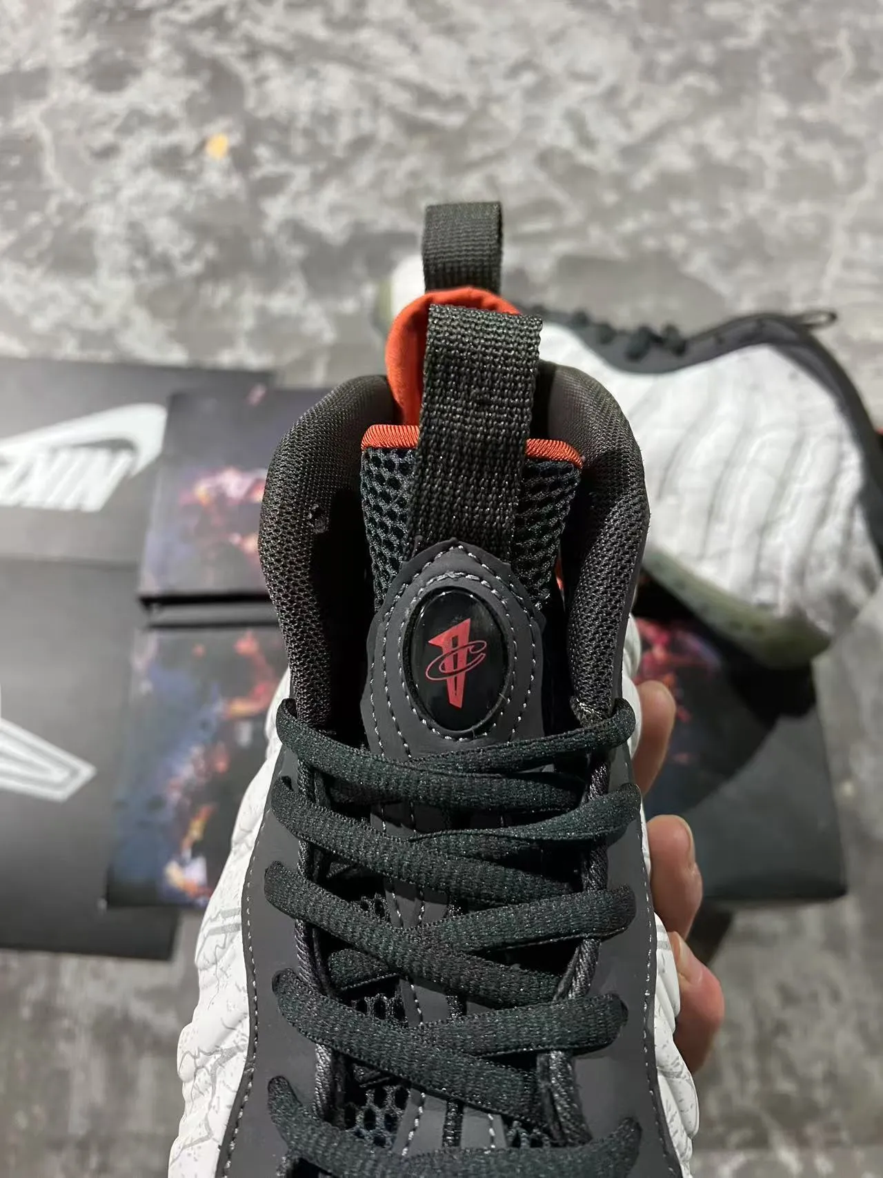 Nike Air Foamposite One Crackle White Black Lifestyle Sneakers 4