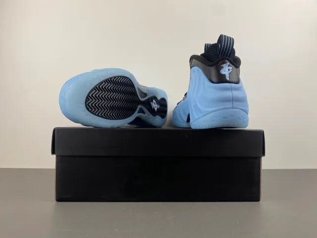 Nike Air Foamposite One Chaussures de basketball bleu clair et noir 17