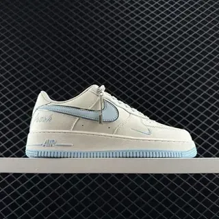 Nike Air Force 1 मिट्टी के रंग और हल्का नीला लेदर लाइफस्टाइल स्नीकर