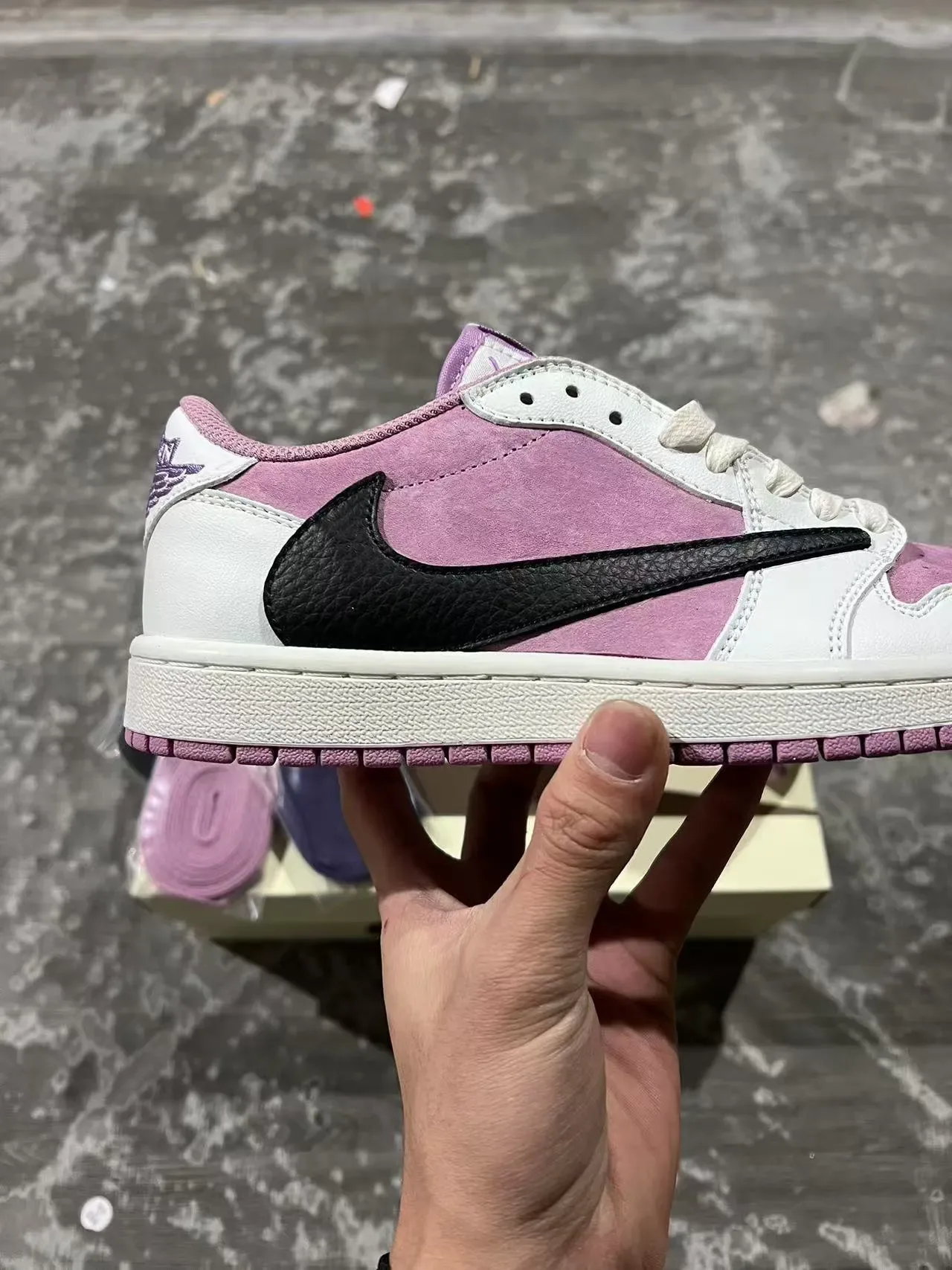 Nike Air Force 1 Low Chaussures Lifestyle Rose et Blanc 7
