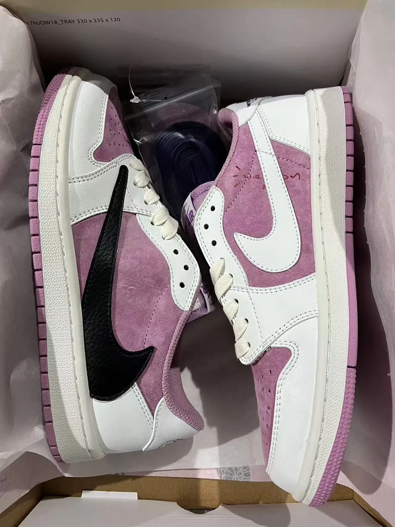 Nike Air Force 1 Low Chaussures Lifestyle Rose et Blanc 9