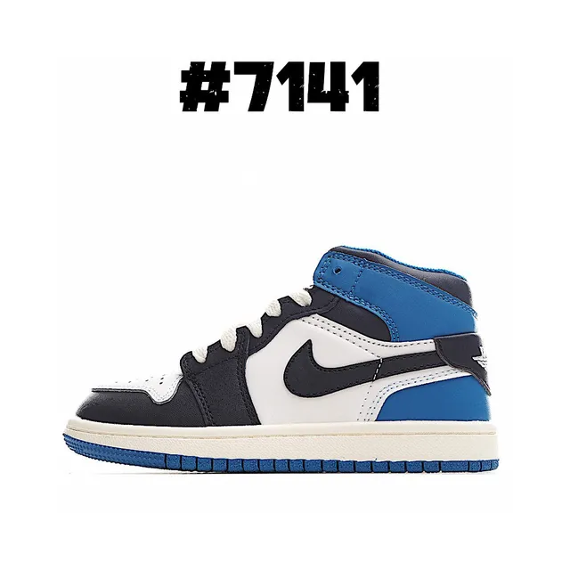 Nike Air Jordan 1 High Black and White Basketball Shoes 4