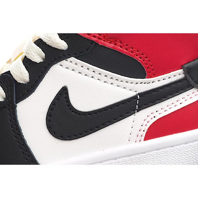 Nike Air Jordan 1 High Black and White Basketball Shoes 20