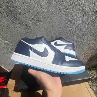 Nike Air Jordan 1 Low Navy White Blue 生活方式运动鞋