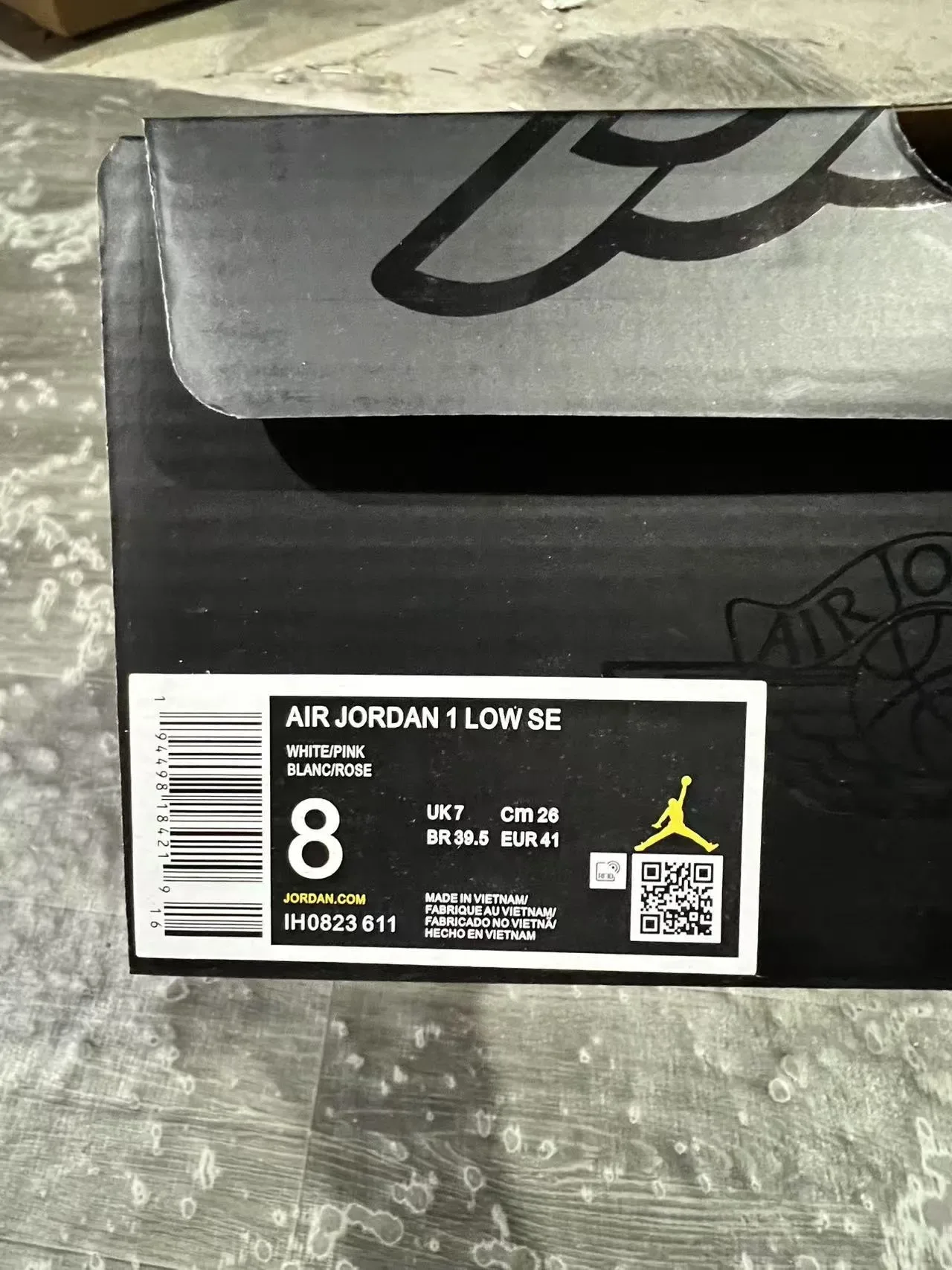 Nike Air Jordan 1 Low Chaussures lifestyle rose et blanc 10