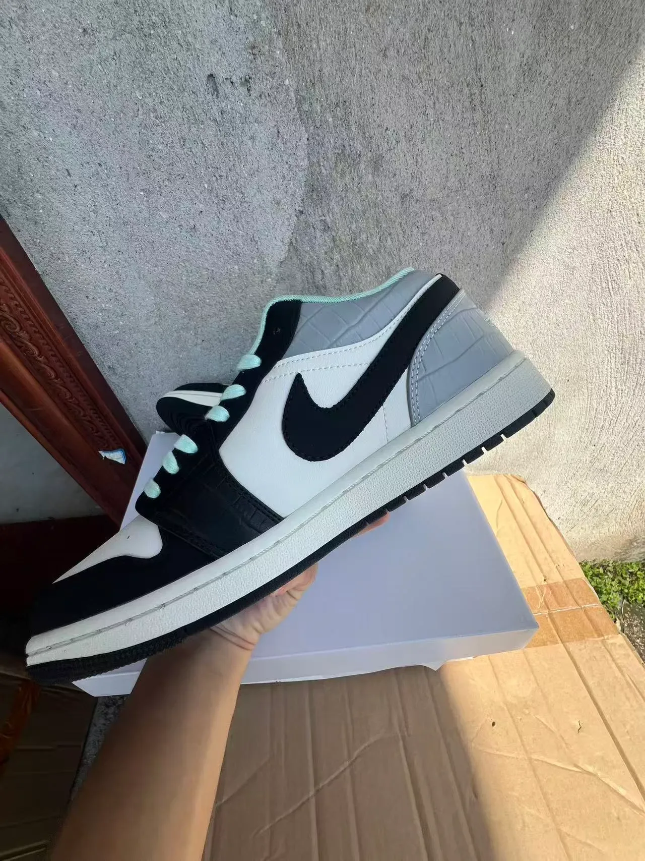 Nike Air Jordan 1 White Gray Black Mint Green Lifestyle Sneakers 5