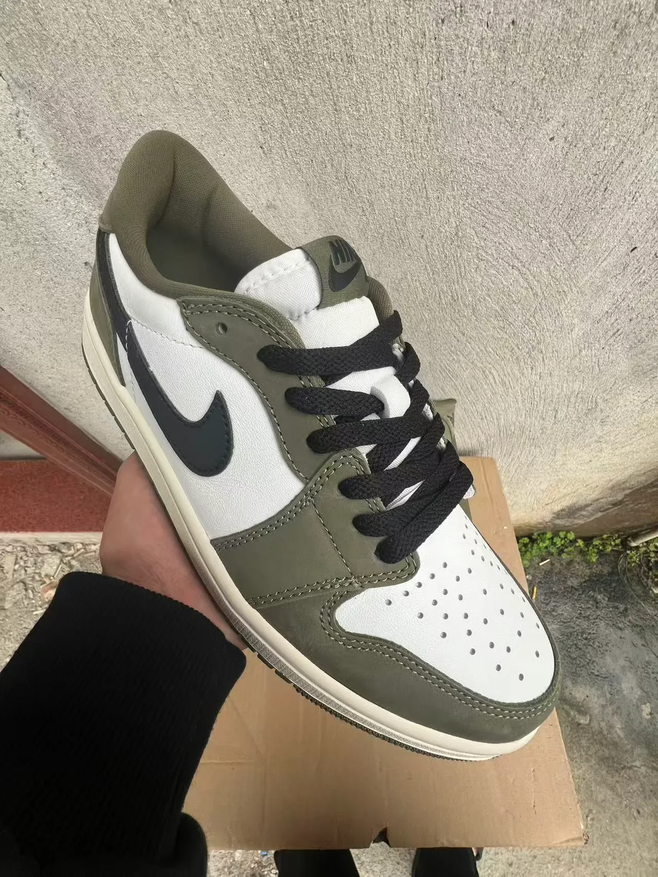 Nike Air Jordan 1 White Olive Green Black Lifestyle Sneakers 2
