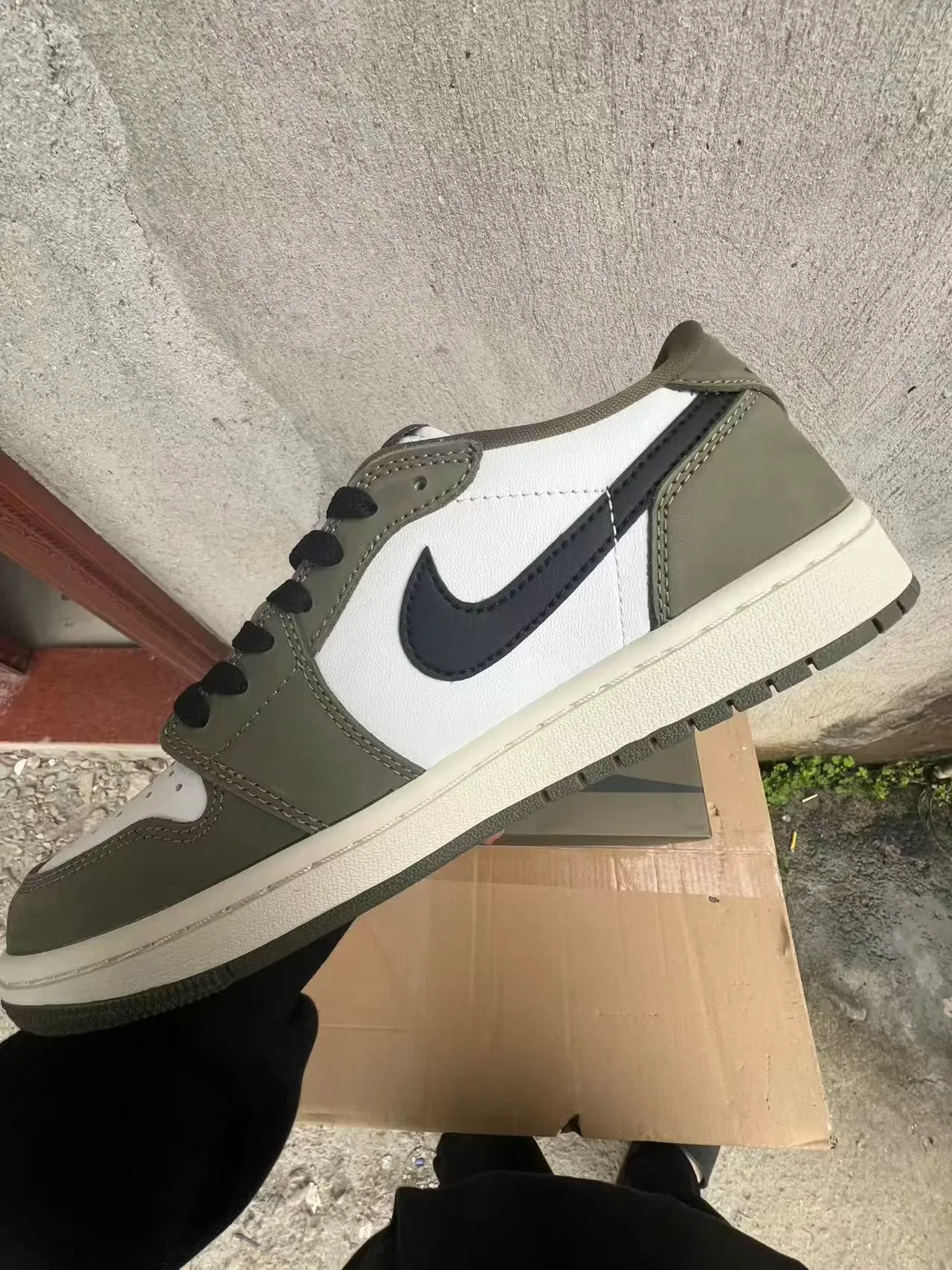 Nike Air Jordan 1 White Olive Green Black Lifestyle Sneakers 5