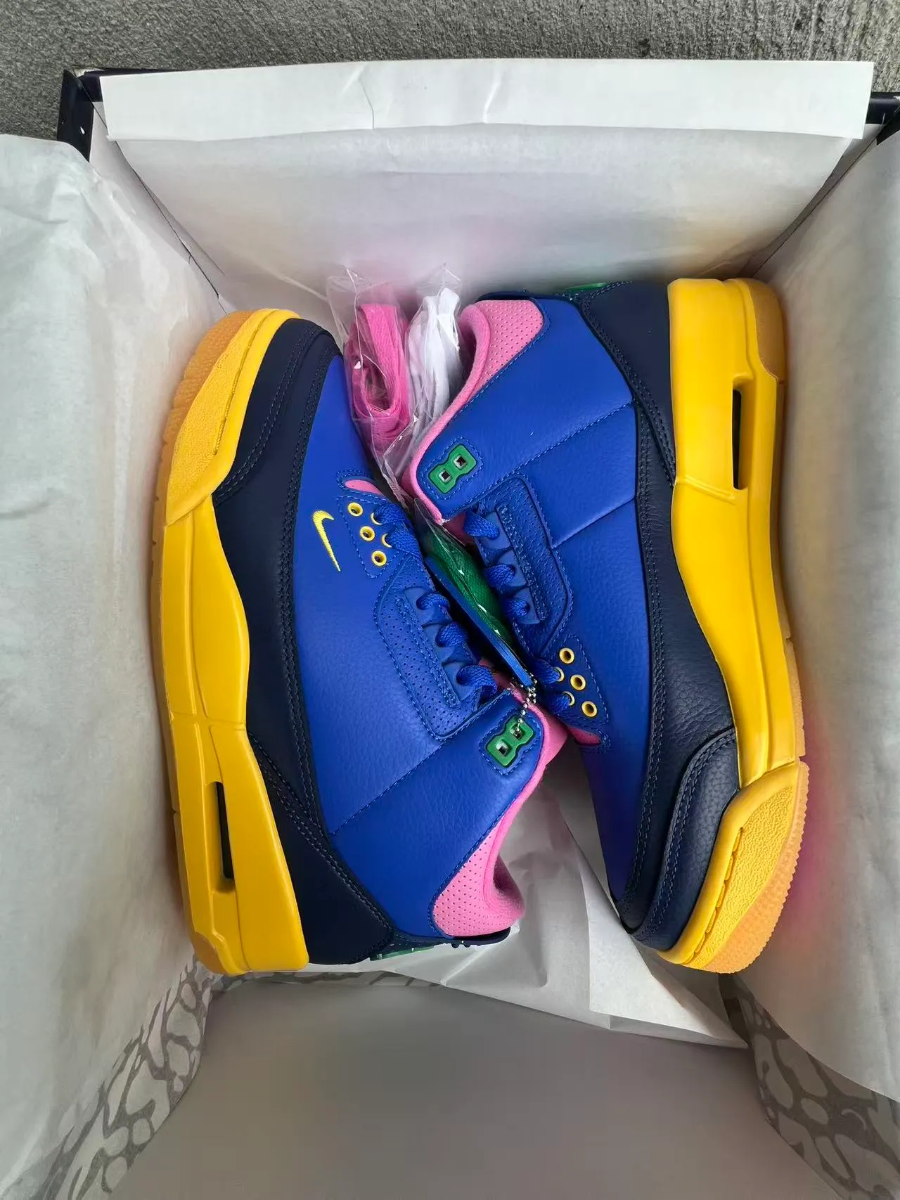 Nike Air Jordan 3 Royal Blue Navy Yellow Pink Basketball Shoes 9