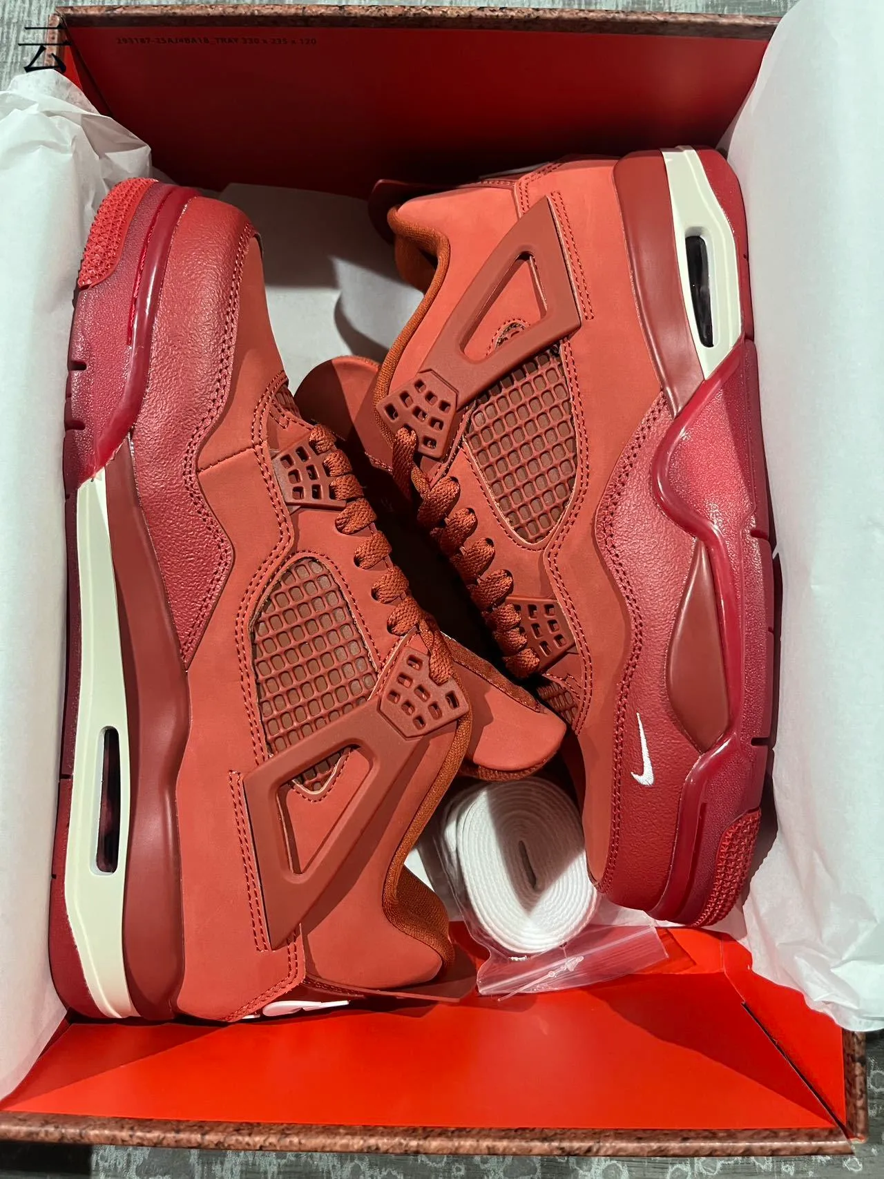 Nike Air Jordan 4 Tênis de Basquete Monocromáticos Vermelhos 10