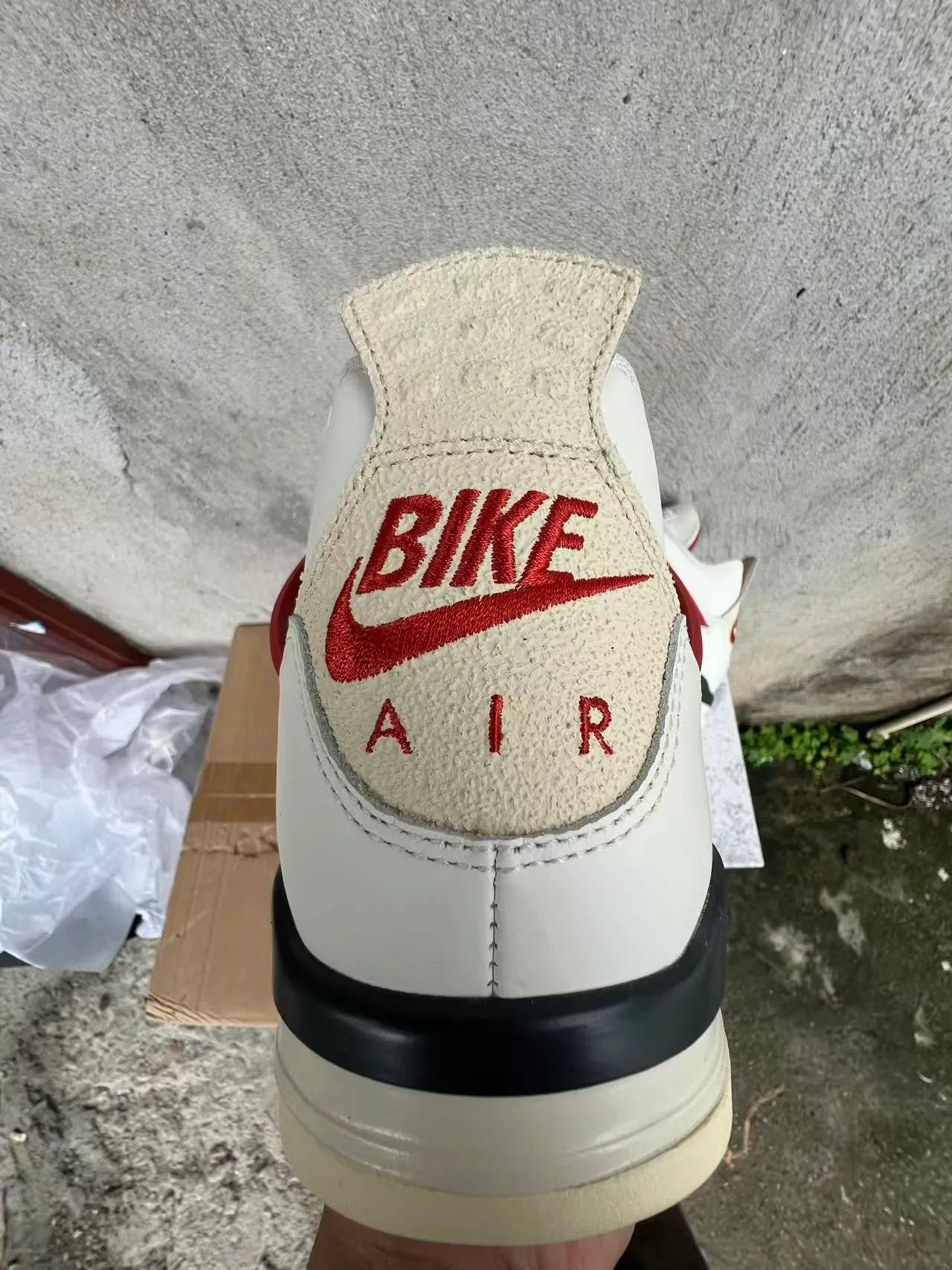 Nike Air Jordan 4 White Red Black Basketball Shoes 8