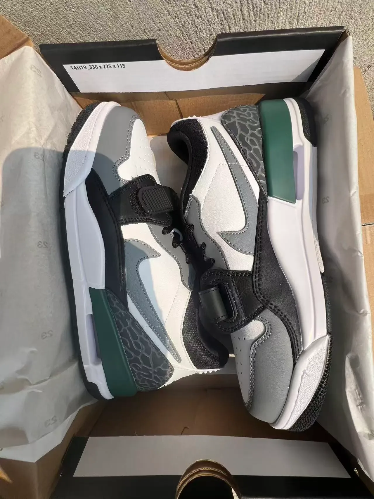 Nike Air Jordan Legacy 312 White Gray Green Lifestyle Sneakers 9