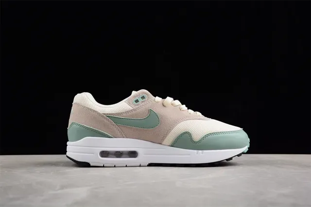 Sneakers Lifestyle Nike Air Max 1 Beige et Vert Menthe 5