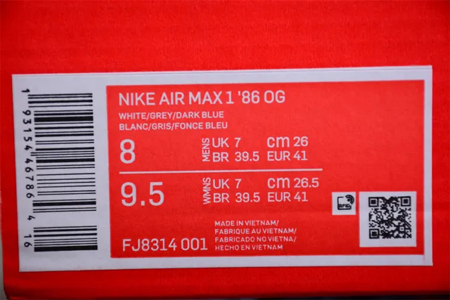 Nike Air Max 1 Light Blue and Navy Lifestyle Sneakers 2