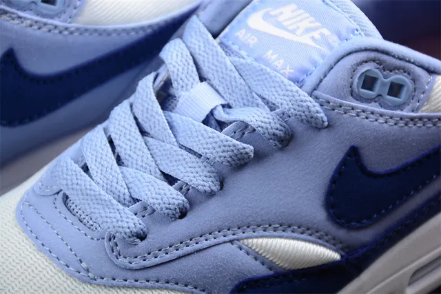 Nike Air Max 1 Light Blue and Navy Lifestyle Sneakers 7