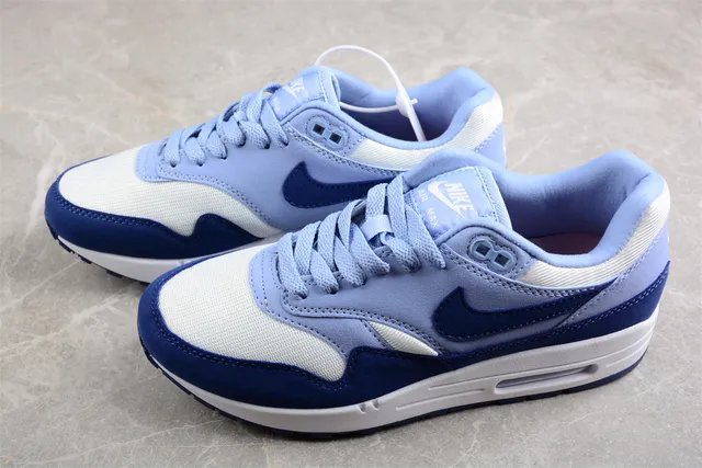 Nike Air Max 1 Light Blue and Navy Lifestyle Sneakers 9