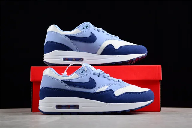 Nike Air Max 1 Light Blue and Navy Lifestyle Sneakers 15
