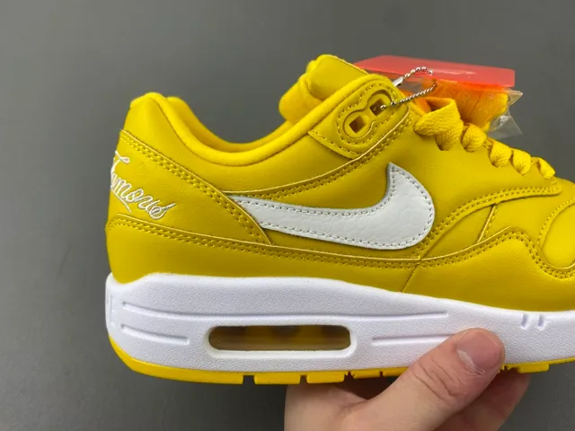 Nike Air Max 1 Yellow White Lifestyle Sneakers 3