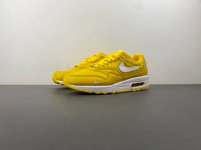 Nike Air Max 1 Yellow White Lifestyle Sneakers 10