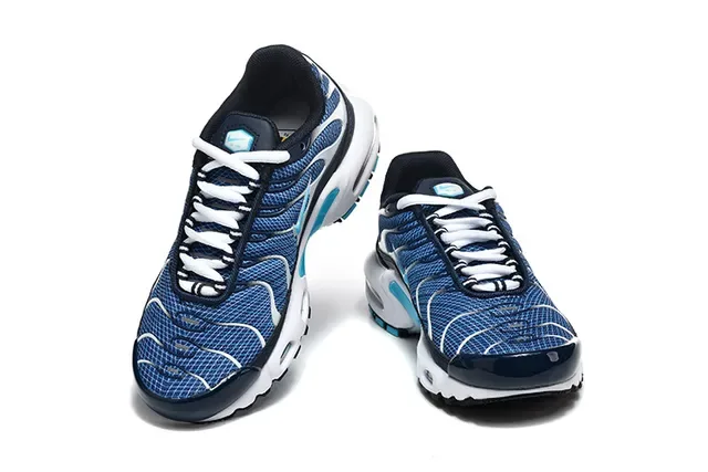 Nike Air Max Plus Light Blue and Black Lifestyle Sneakers 9