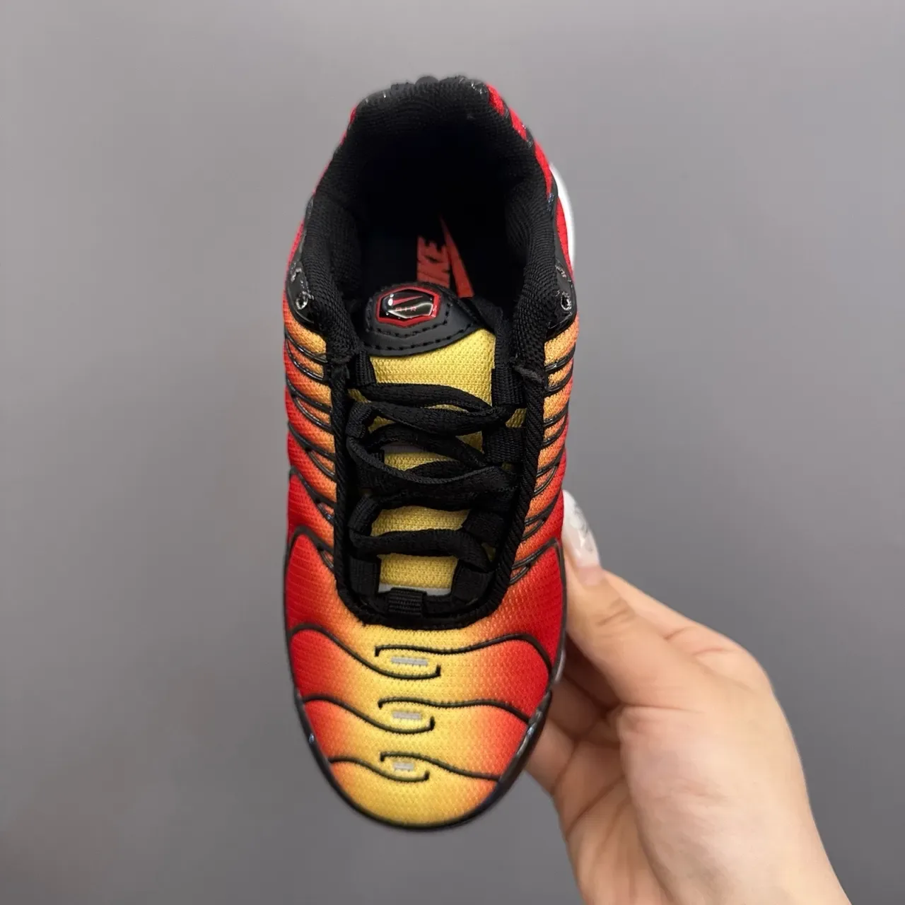 Nike Air Max Plus Multicolor Black Layered Wave Overlays Visible Unit Lifestyle Sneakers 18