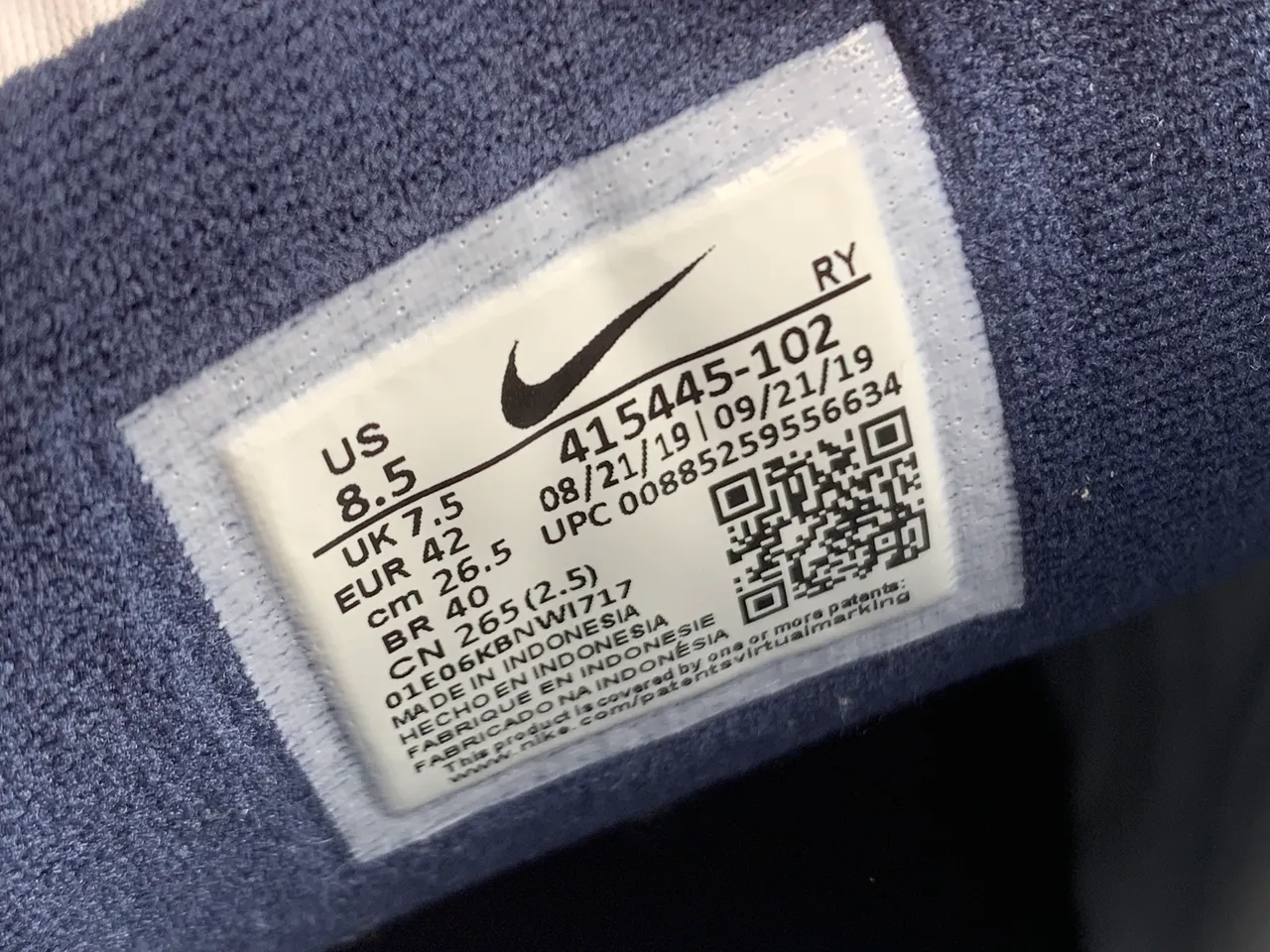 Nike Air Monarch IV White Navy Silver Lifestyle Sneakers 5
