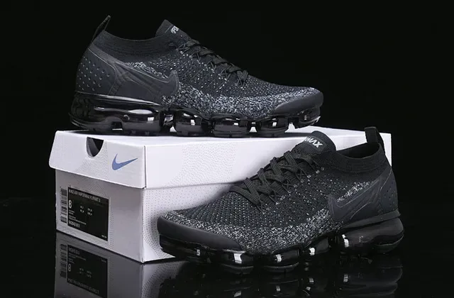 Nike Air VaporMax Chaussures de course noires tricot moucheté 10